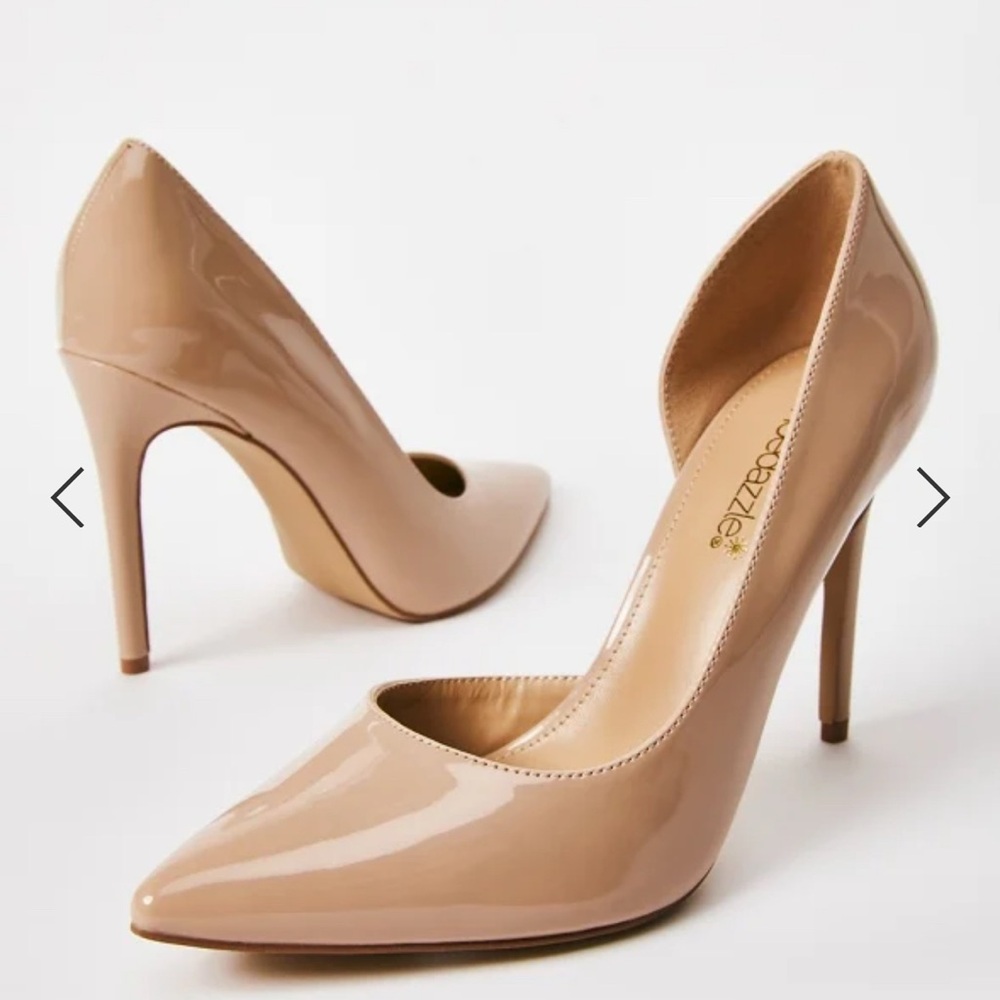 NWOT Shoedazzle Beige Pointed Heels
